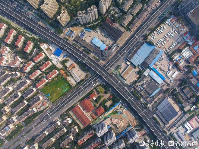 8188cc.威尼斯长沙路、金水路跨线桥通车青岛主城区城市交通路网体系再升级